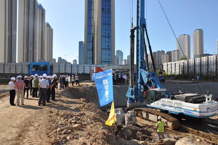 金秋送爽！壹定发重装YTR300Dmax旋挖钻机大连推介会隆重召开