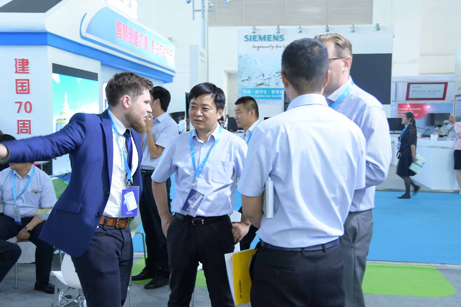 引领未来▲壹定发纯电动矿用车闪耀2019CIME展会