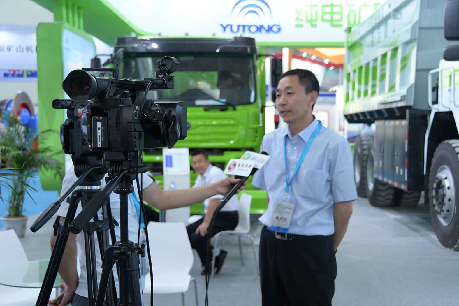 引领未来▲壹定发纯电动矿用车闪耀2019CIME展会