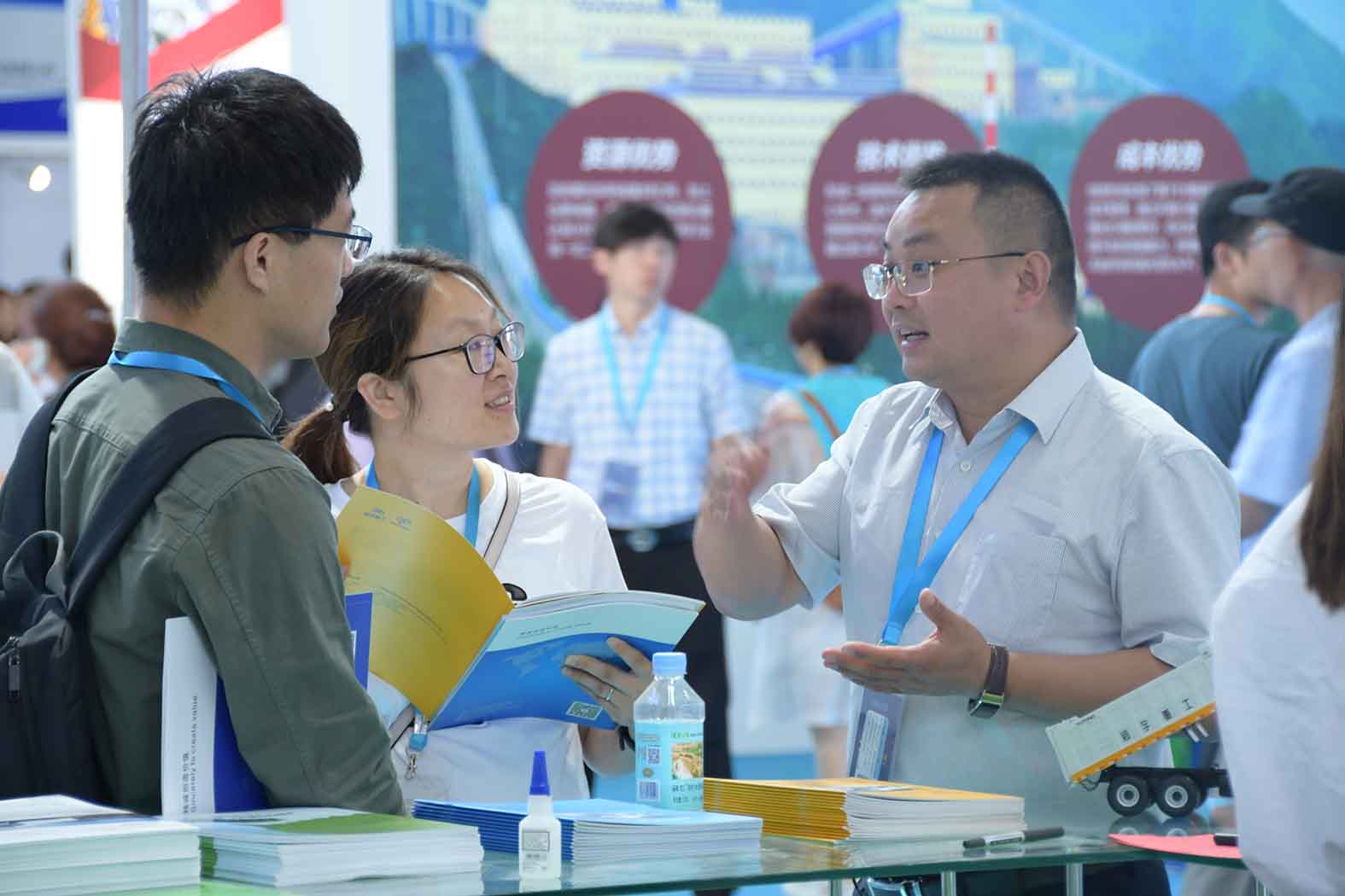 引领未来▲壹定发纯电动矿用车闪耀2019CIME展会